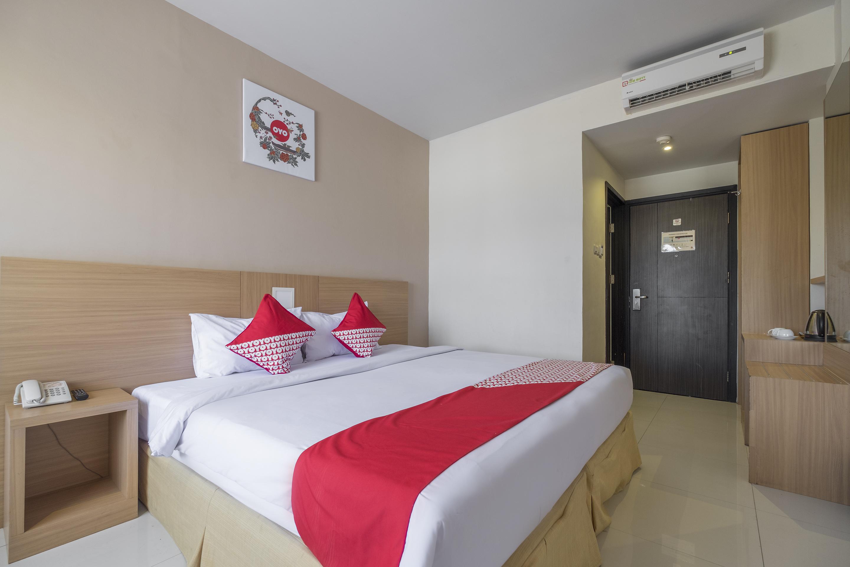 Collection O 1279 Hotel Grand Celino Makassar Eksteriør bilde
