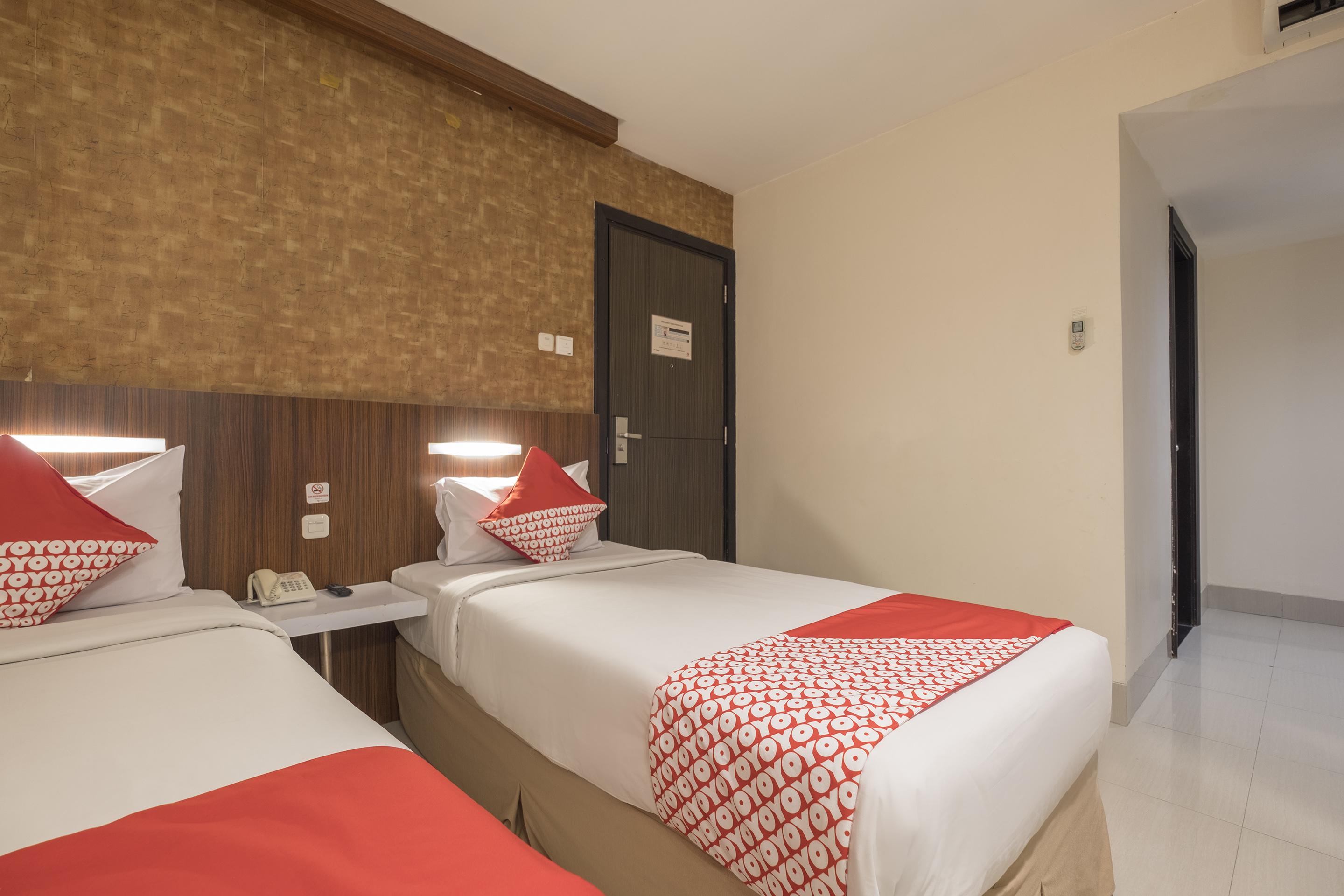 Collection O 1279 Hotel Grand Celino Makassar Eksteriør bilde