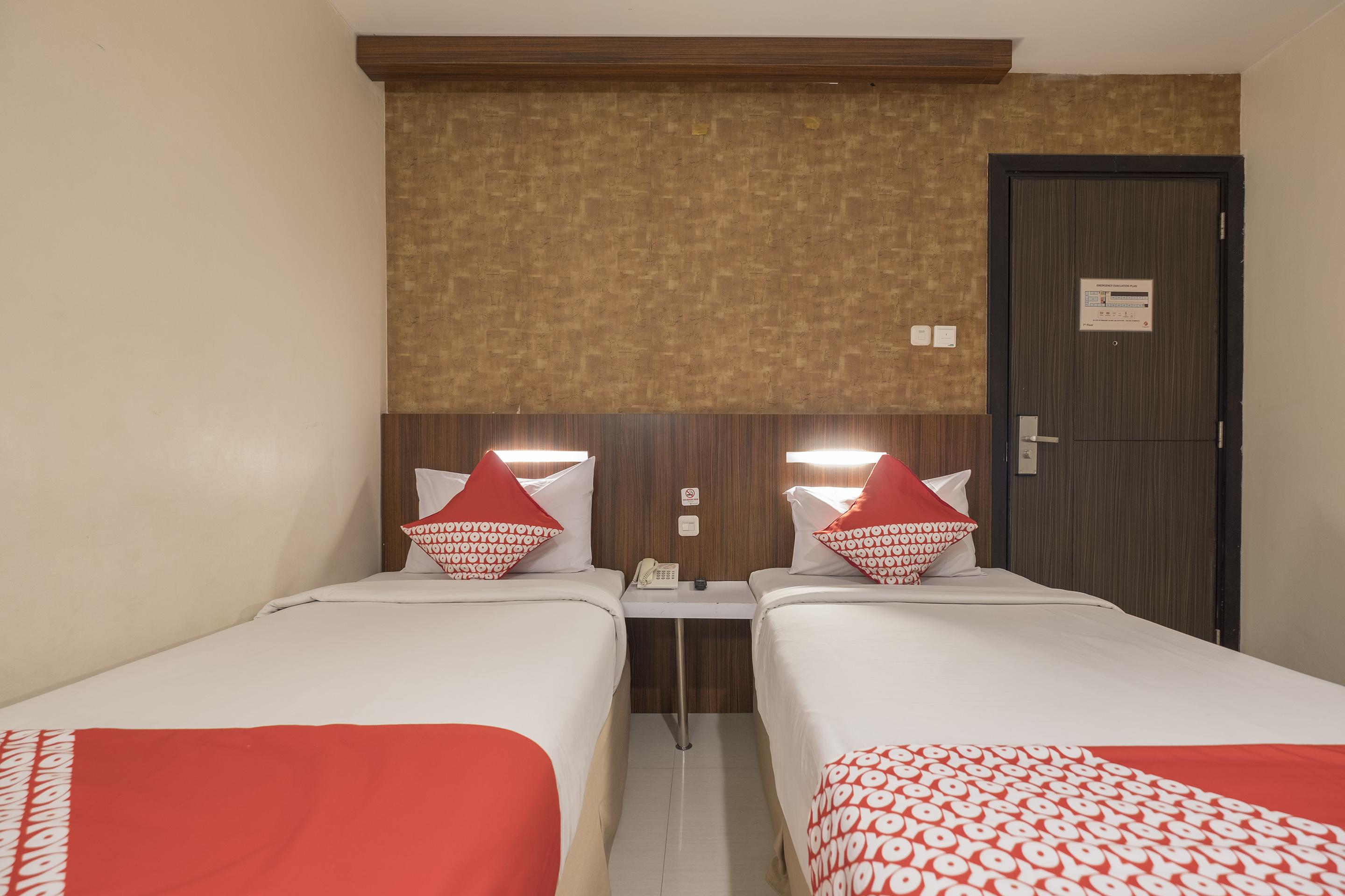 Collection O 1279 Hotel Grand Celino Makassar Eksteriør bilde