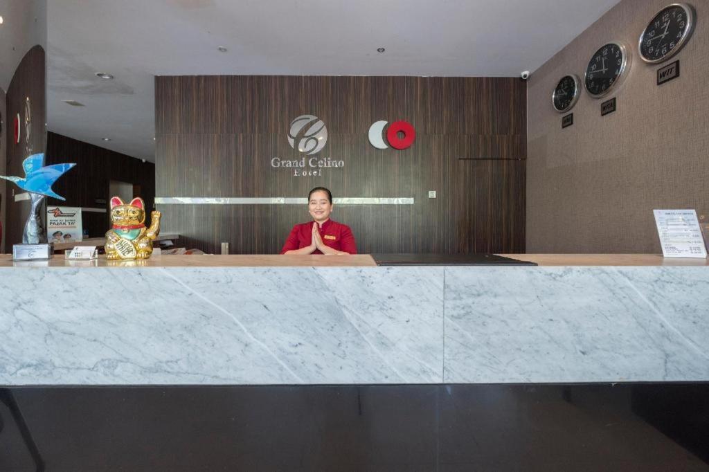 Collection O 1279 Hotel Grand Celino Makassar Eksteriør bilde